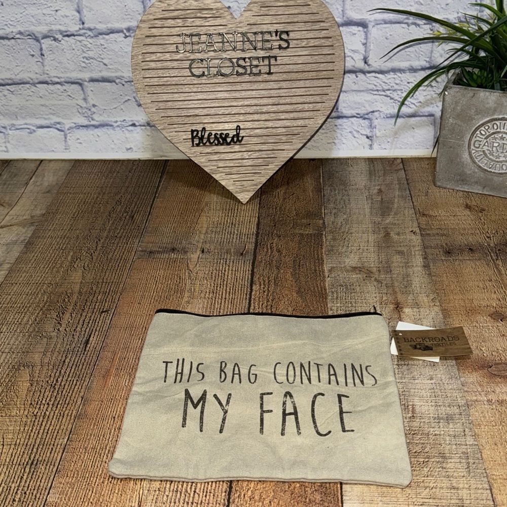 💜 NEW Backroads Textiles Rustic Makeup Bag This Bag Contains My Face